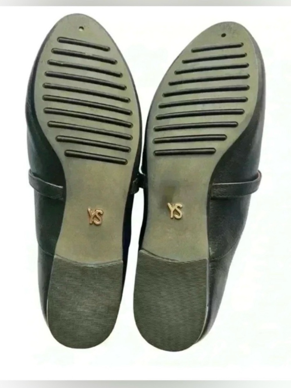 Yosi Samra Pointy Flats with Gold Buckle
Size 6 - Picture 5 of 10